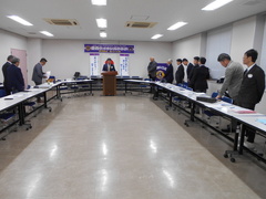 開会のゴング