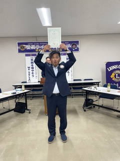 任命後、喜びのローア　L佐藤精一