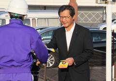 生徒に薬物の怖さを伝えるＬ横井五六