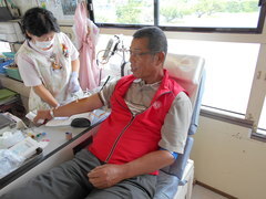 献血に参加したL早川昭光
