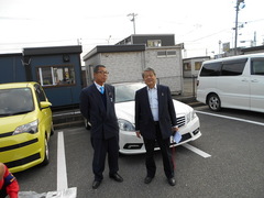 出発式を終えた会長＆幹事