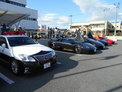 今年はスーパーカーも参加