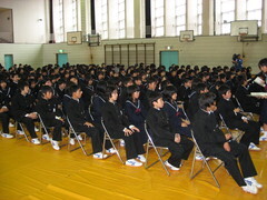 佐屋中学校の1年生が対象です。